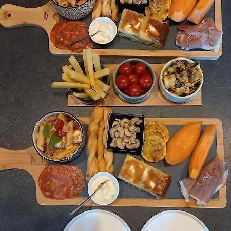 Rabbit House - La D'hotes Couette-café *