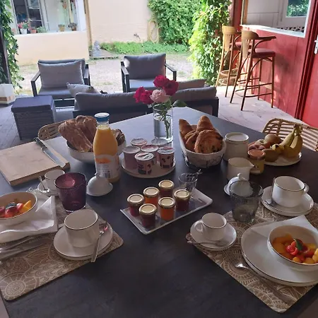 Panzió Rabbit House - La D'hotes